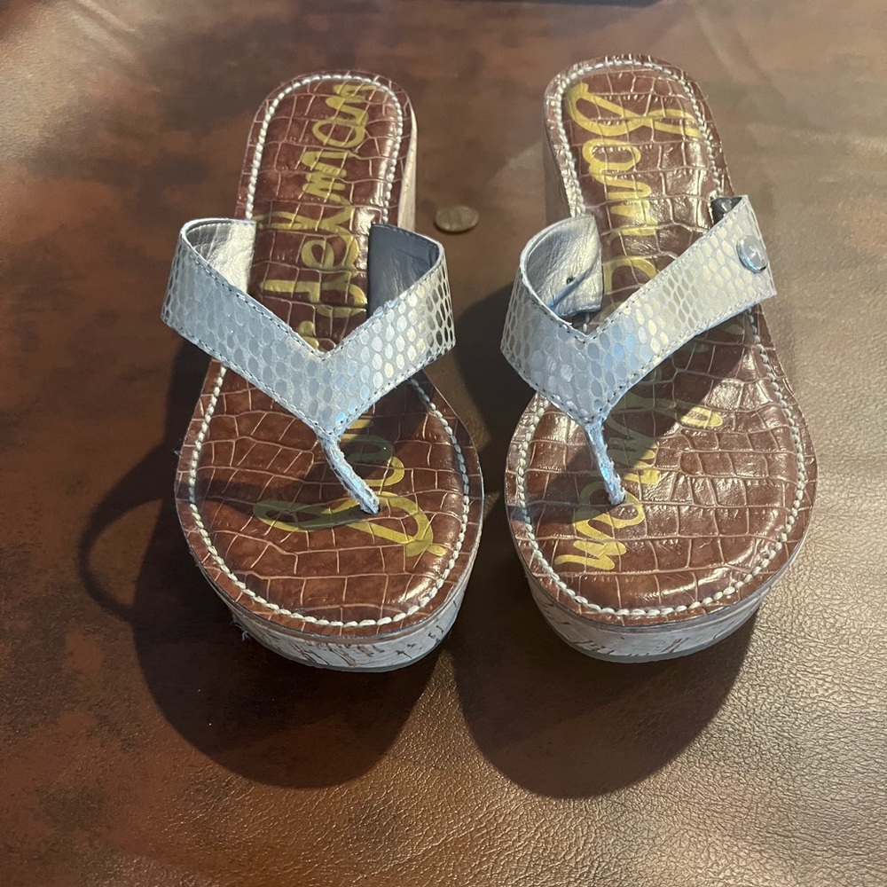 EUC Sam Edelman platform thongs/flip flops. Size 6.